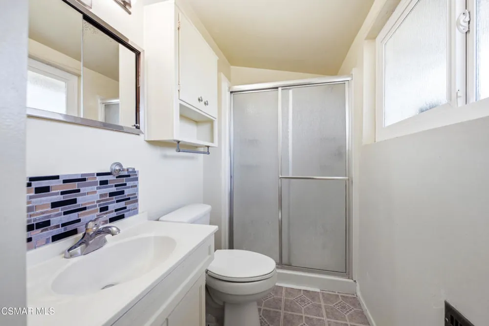 7850 Capistrano Avenue West Hills, CA 91304