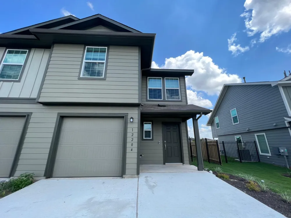 12204 Scarlet Sleeve Way Del Valle, TX 78617