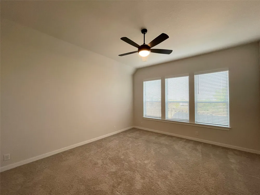 128 Radnor Road New Braunfels, TX 78130