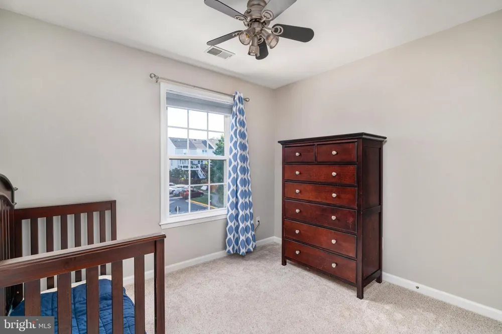 545 SPARKLEBERRY TERRACE NE Leesburg, VA 20176