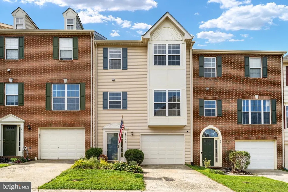 545 SPARKLEBERRY TERRACE NE Leesburg, VA 20176