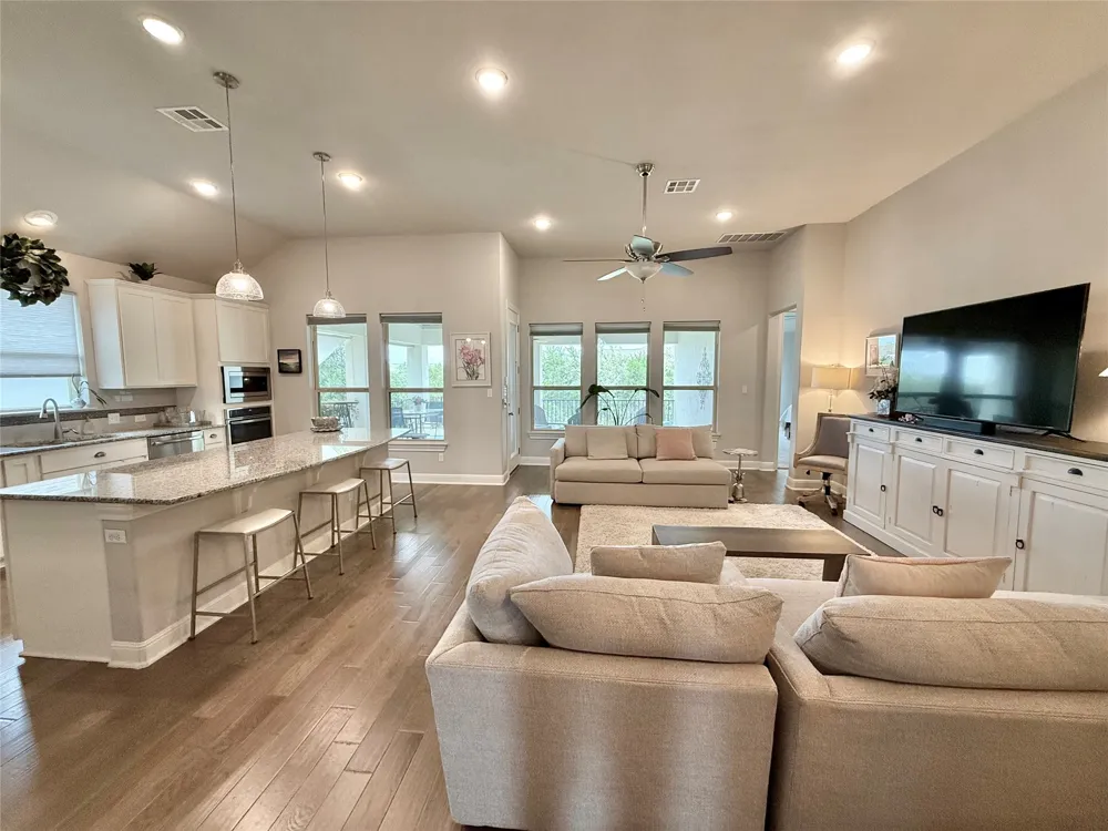 4309 Orange Blossom Pass Leander, TX 78641