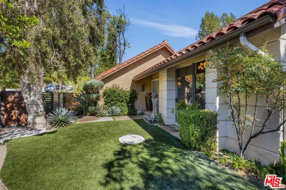 4230 Park Alisal Calabasas, CA 91302