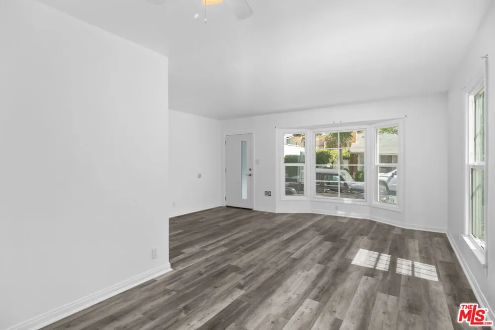 8708 W Sherwood Drive West Hollywood, CA 90069