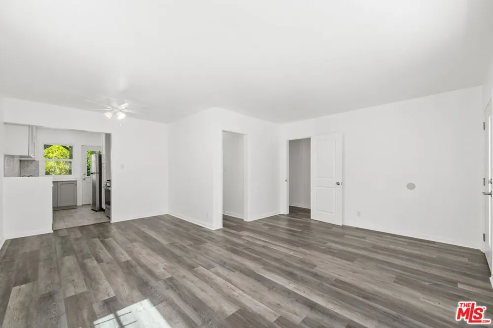 8708 W Sherwood Drive West Hollywood, CA 90069