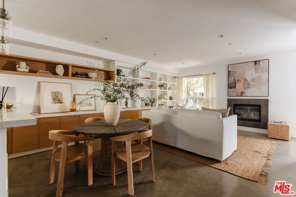 811 19th Street #2 Santa Monica, CA 90403