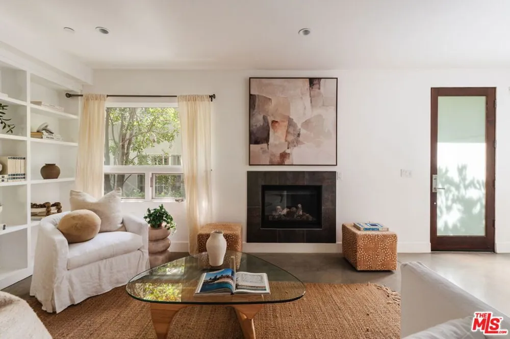 811 19th Street #2 Santa Monica, CA 90403
