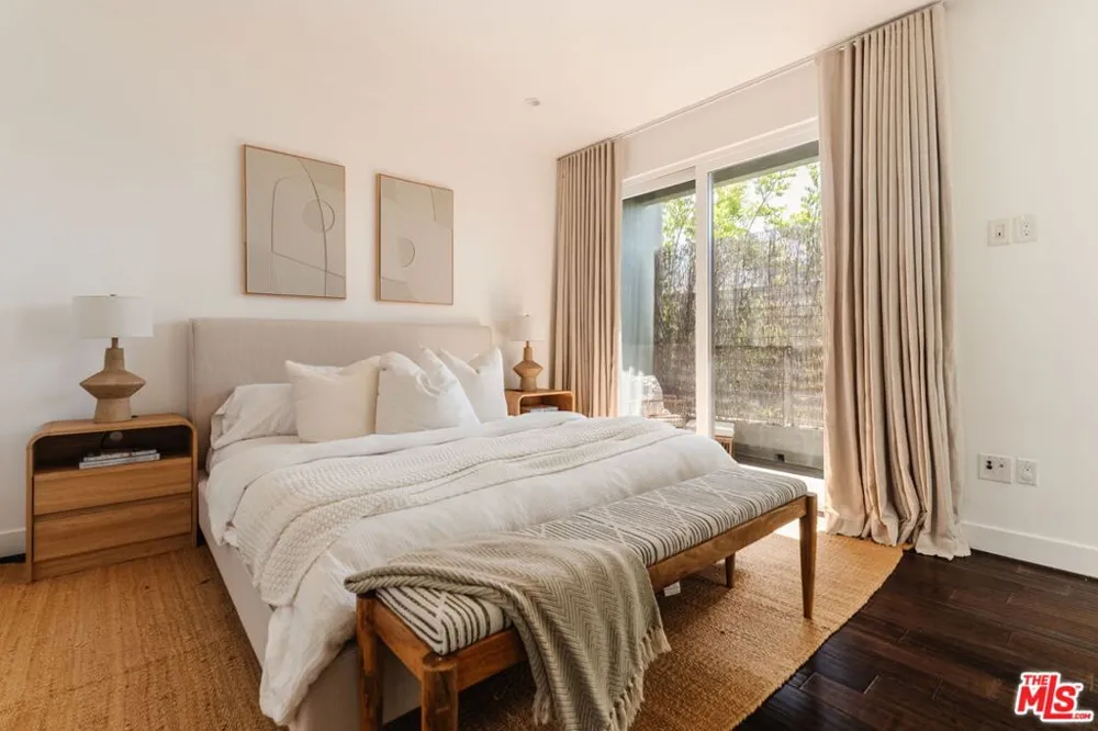 811 19th Street #2 Santa Monica, CA 90403
