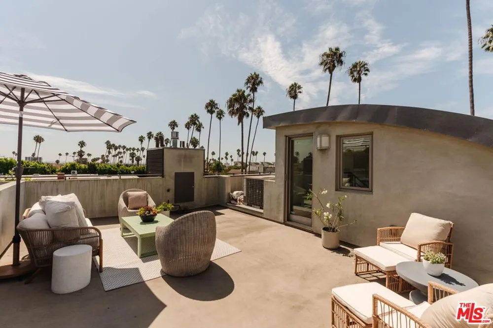 811 19th Street #2 Santa Monica, CA 90403