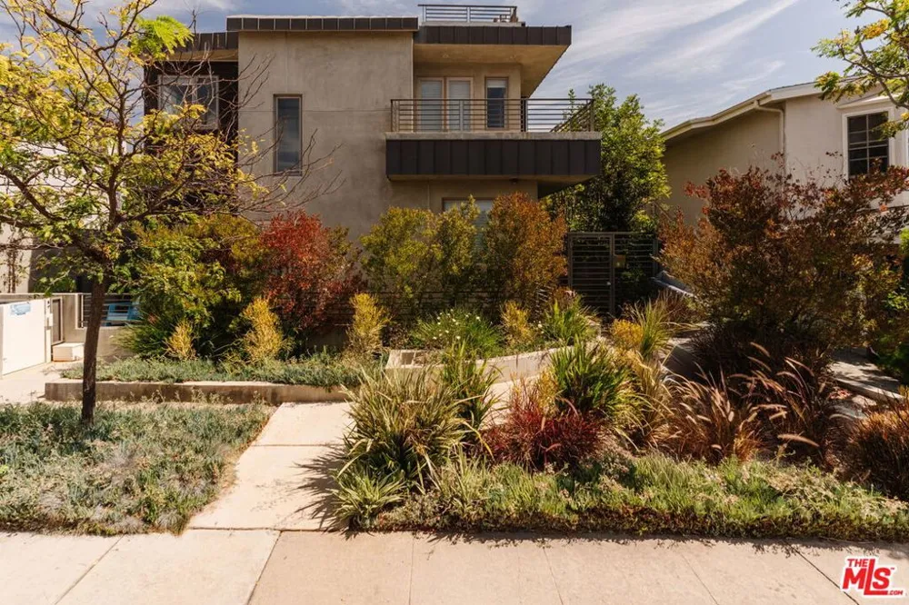 811 19th Street #2 Santa Monica, CA 90403