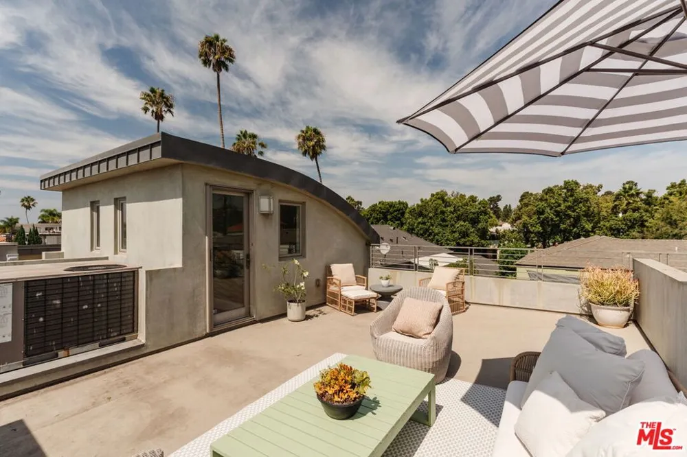 811 19th Street #2 Santa Monica, CA 90403