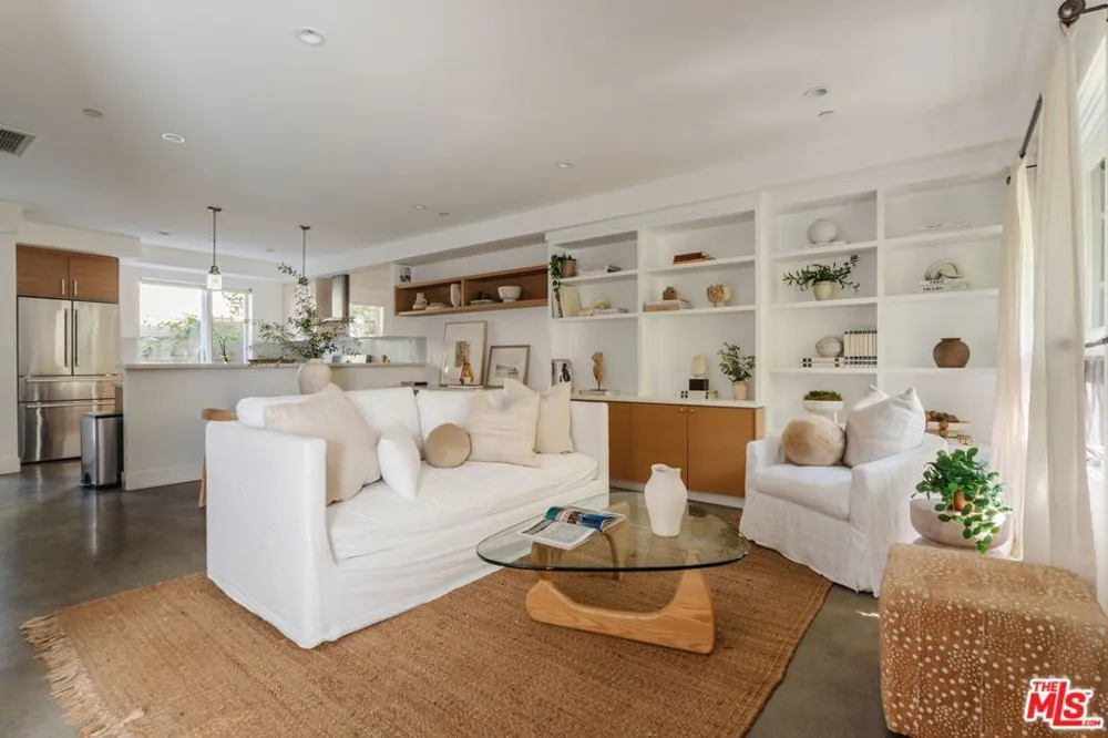 811 19th Street #2 Santa Monica, CA 90403