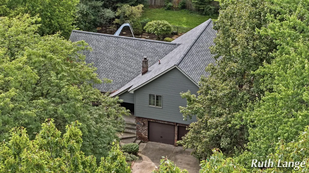 247 Trickovic Lane Battle Creek, MI 49014