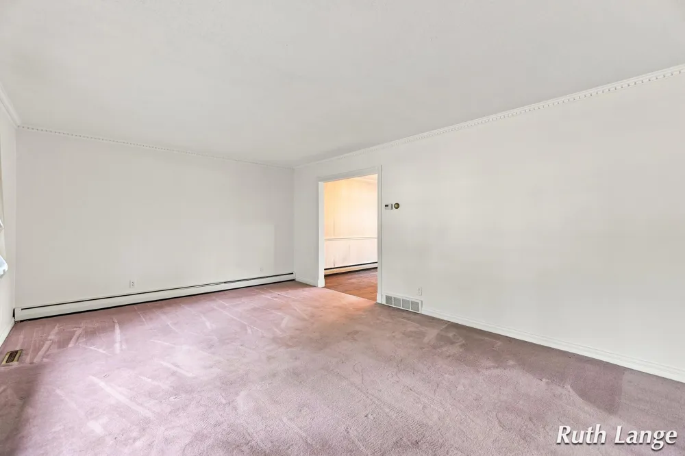 247 Trickovic Lane Battle Creek, MI 49014