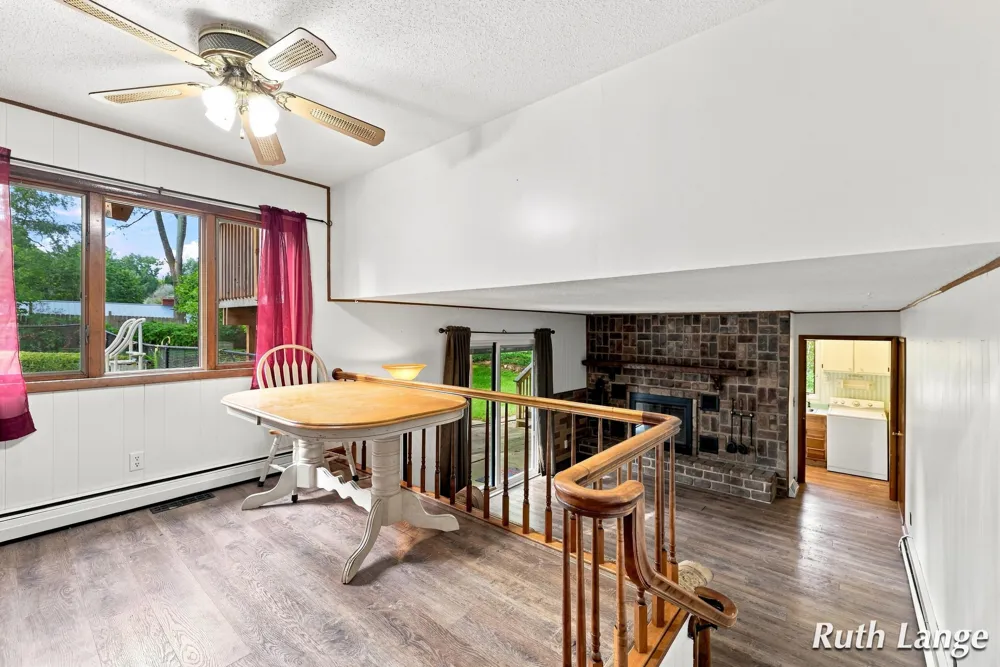 247 Trickovic Lane Battle Creek, MI 49014
