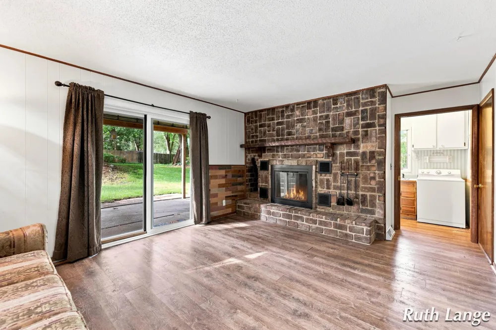 247 Trickovic Lane Battle Creek, MI 49014