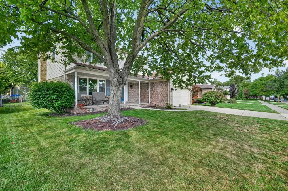 44236 Kingsley Court Canton, MI 48187