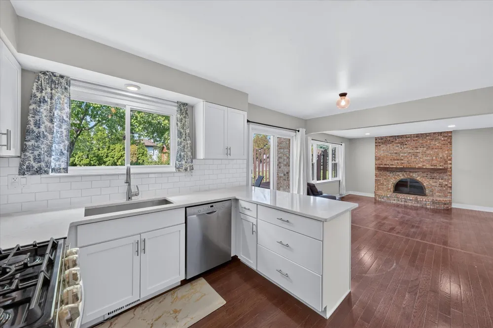44236 Kingsley Court Canton, MI 48187