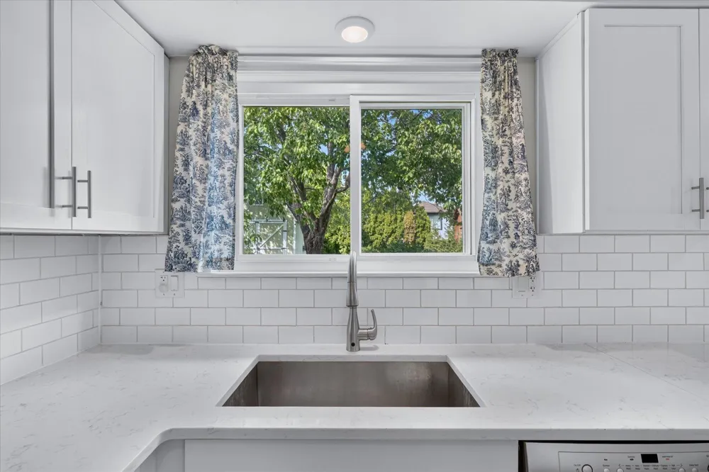 44236 Kingsley Court Canton, MI 48187