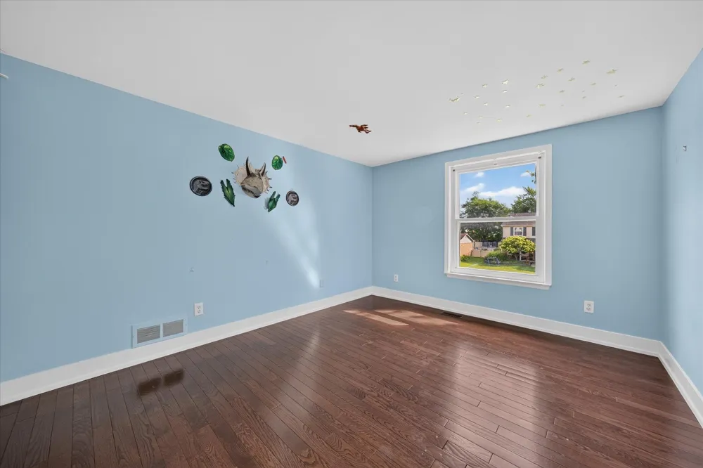 44236 Kingsley Court Canton, MI 48187