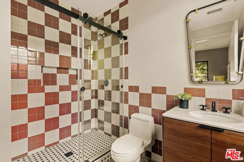4607 Morse Avenue Sherman Oaks, CA 91423