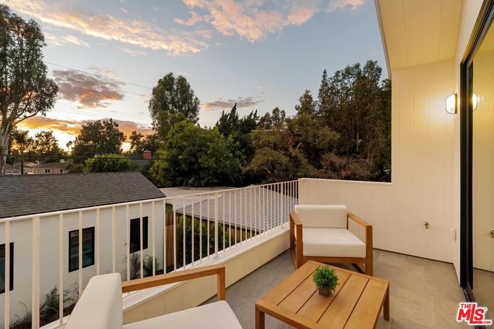 4607 Morse Avenue Sherman Oaks, CA 91423
