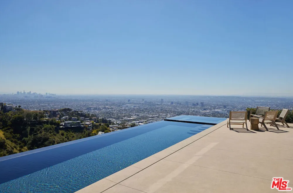 1616 Blue Jay Way Los Angeles, CA 90069