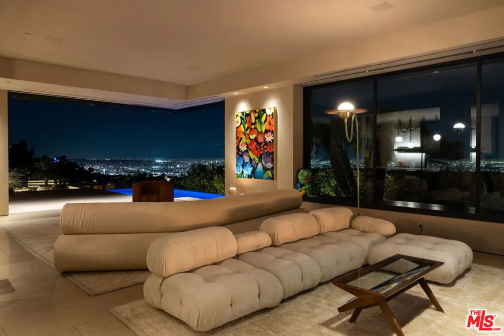 1616 Blue Jay Way Los Angeles, CA 90069