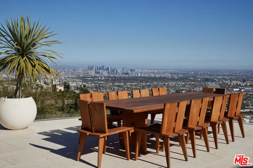 1616 Blue Jay Way Los Angeles, CA 90069