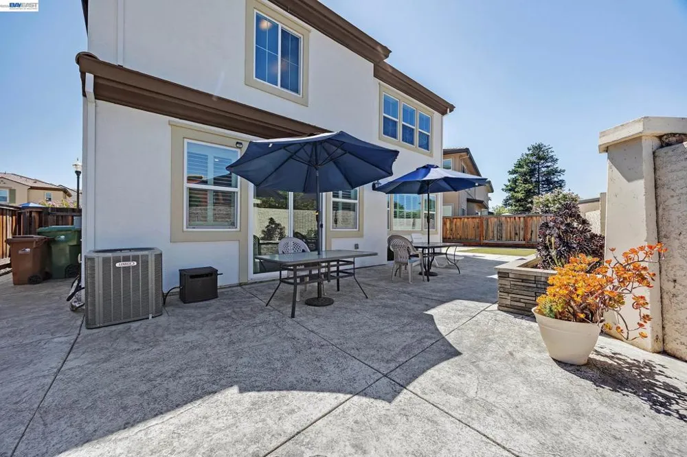 52 Redberry Loop Brentwood, CA 94513