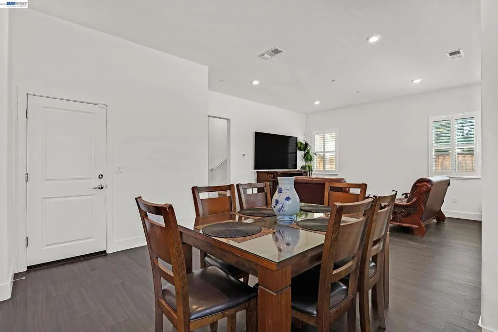 52 Redberry Loop Brentwood, CA 94513