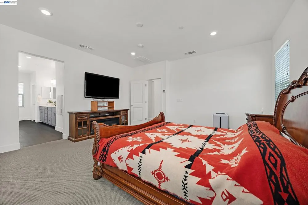 52 Redberry Loop Brentwood, CA 94513