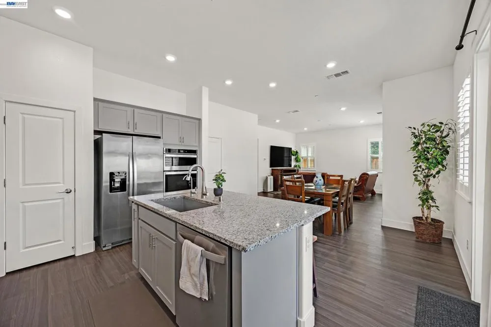 52 Redberry Loop Brentwood, CA 94513