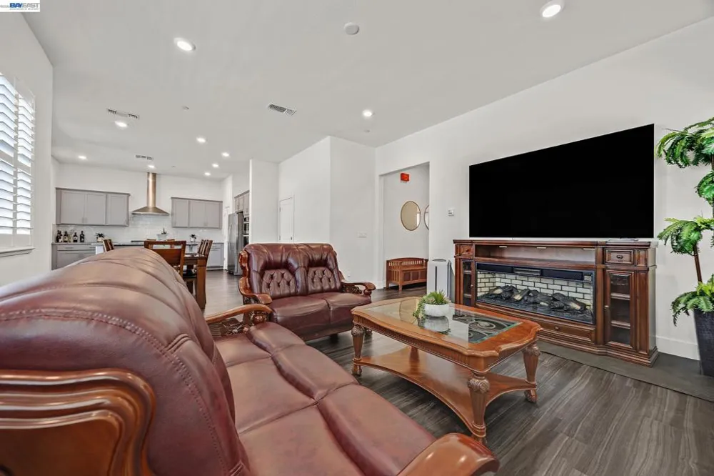 52 Redberry Loop Brentwood, CA 94513