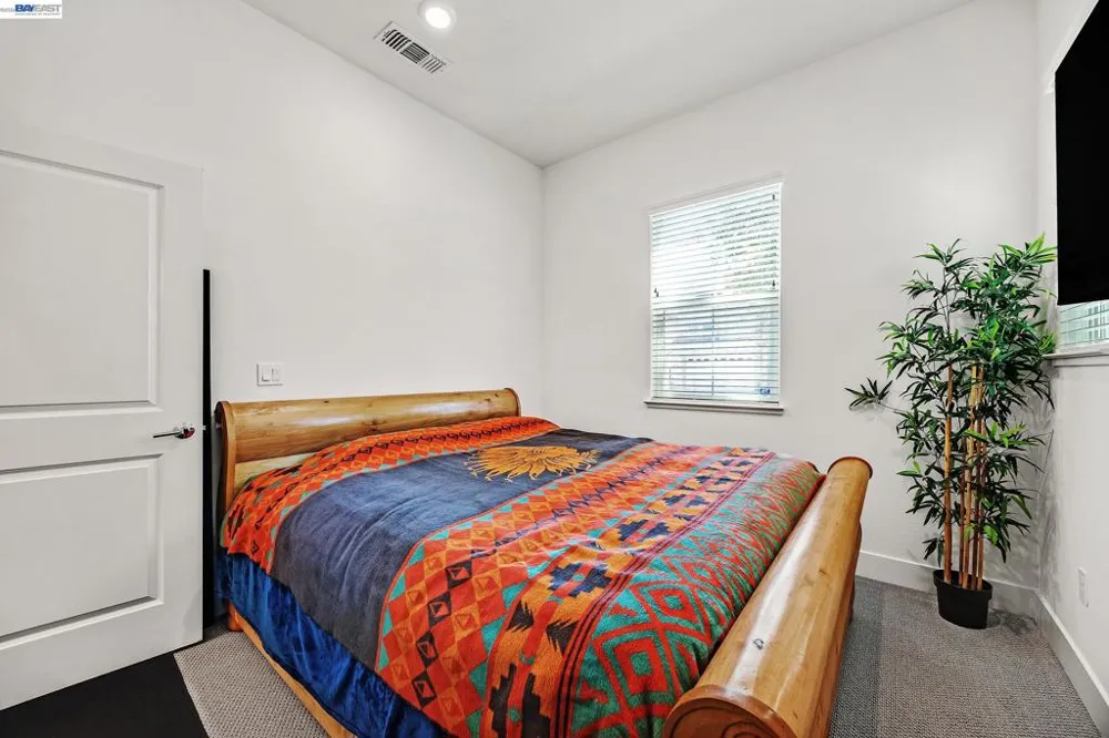 52 Redberry Loop Brentwood, CA 94513