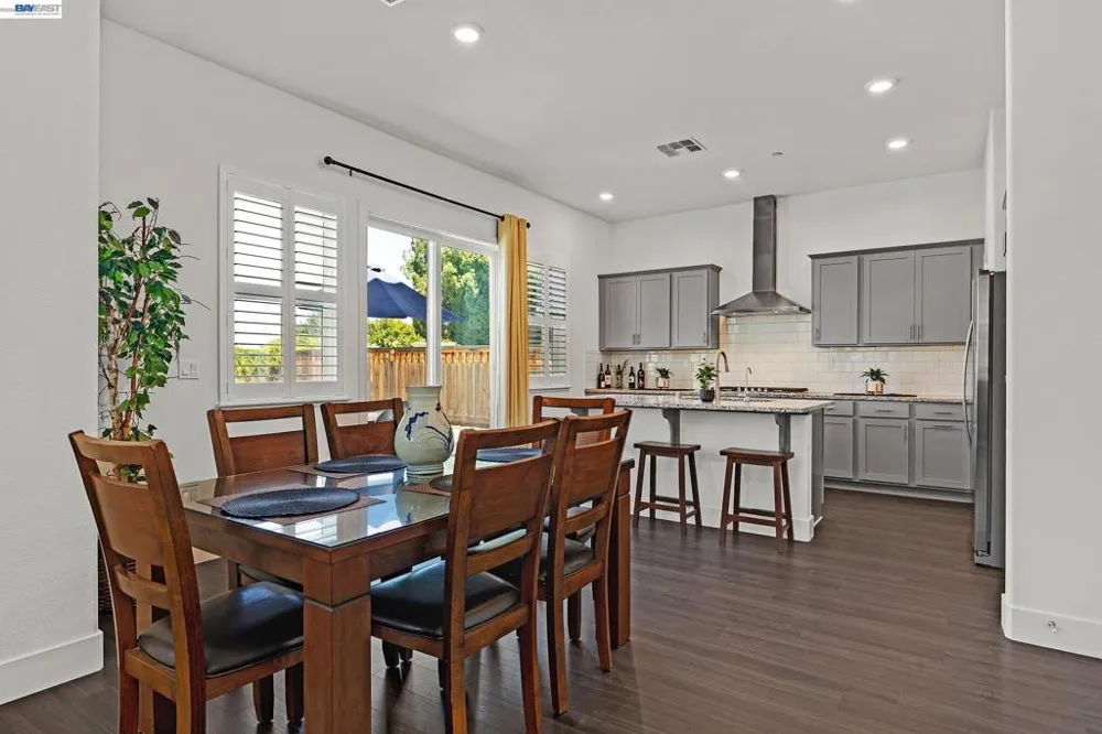 52 Redberry Loop Brentwood, CA 94513