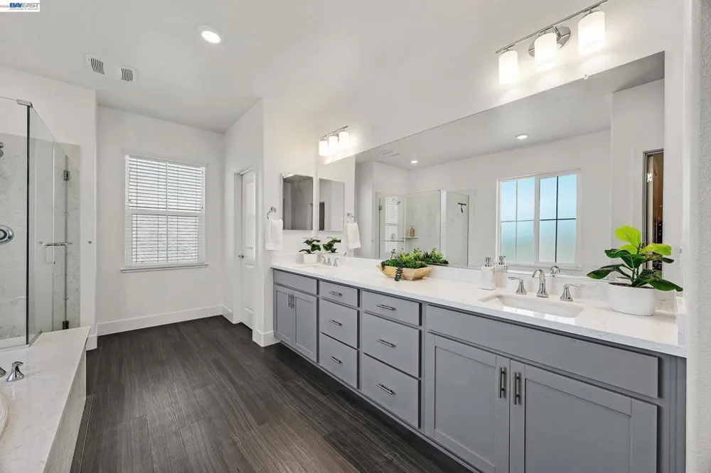 52 Redberry Loop Brentwood, CA 94513
