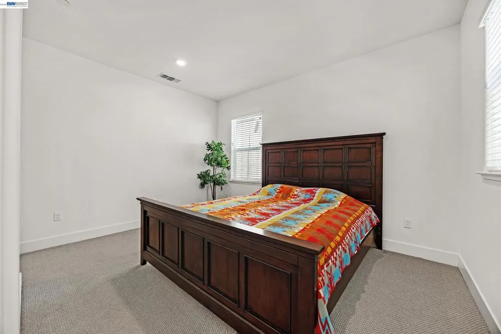 52 Redberry Loop Brentwood, CA 94513