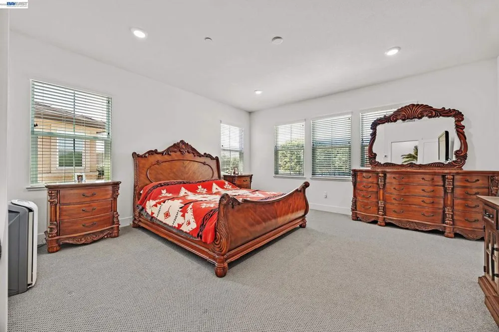 52 Redberry Loop Brentwood, CA 94513