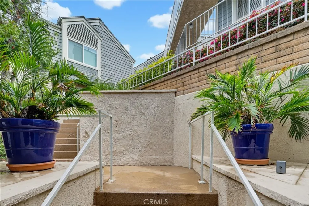 628 Daisy Avenue #222 Long Beach, CA 90802