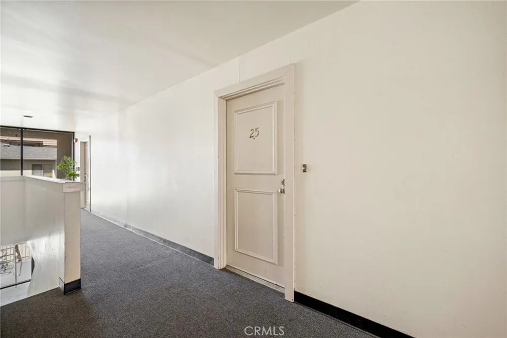 10149 Commerce Avenue #25 Tujunga, CA 91042