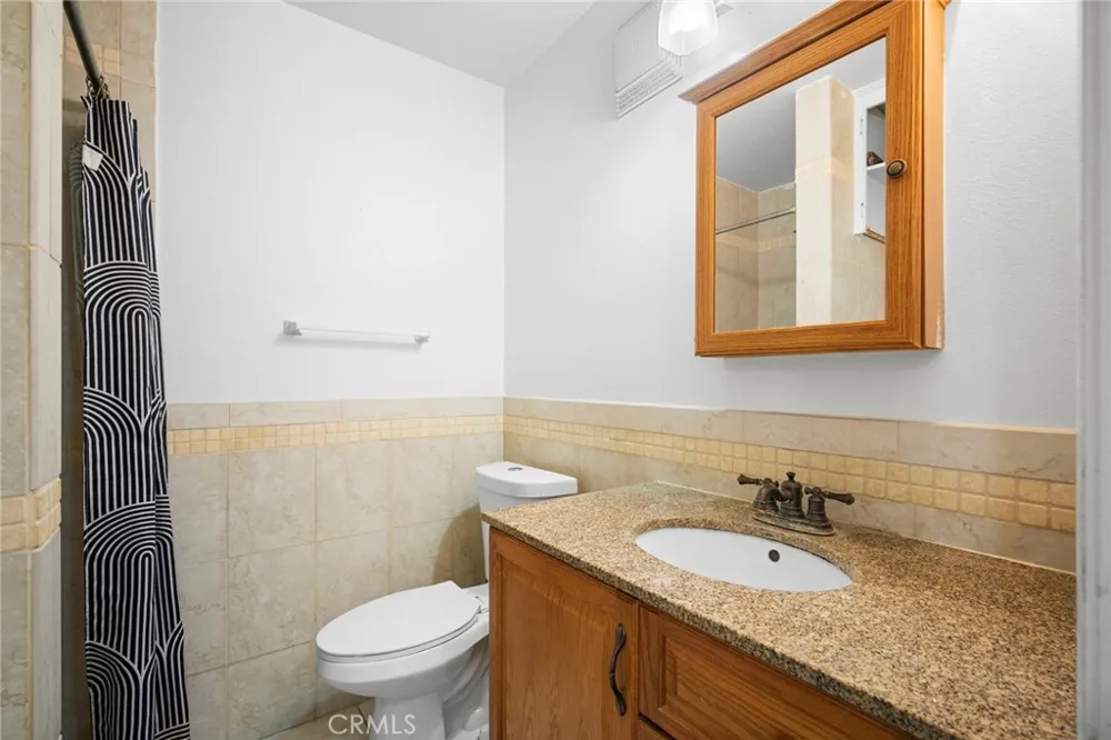 10149 Commerce Avenue #25 Tujunga, CA 91042