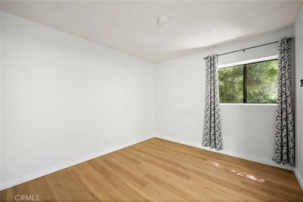 10149 Commerce Avenue #25 Tujunga, CA 91042
