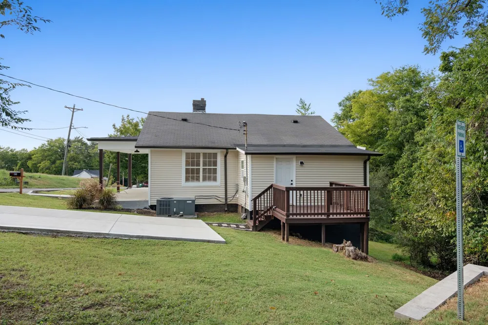 45 Lawn St Clarksville, TN 37040
