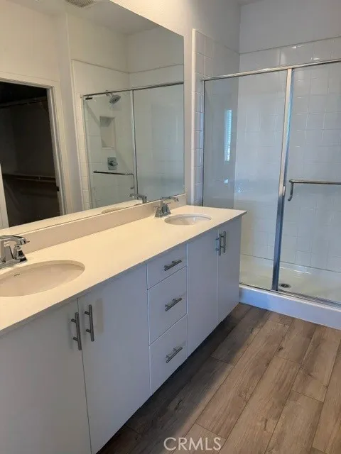 575 S Mosaic Anaheim, CA 92805