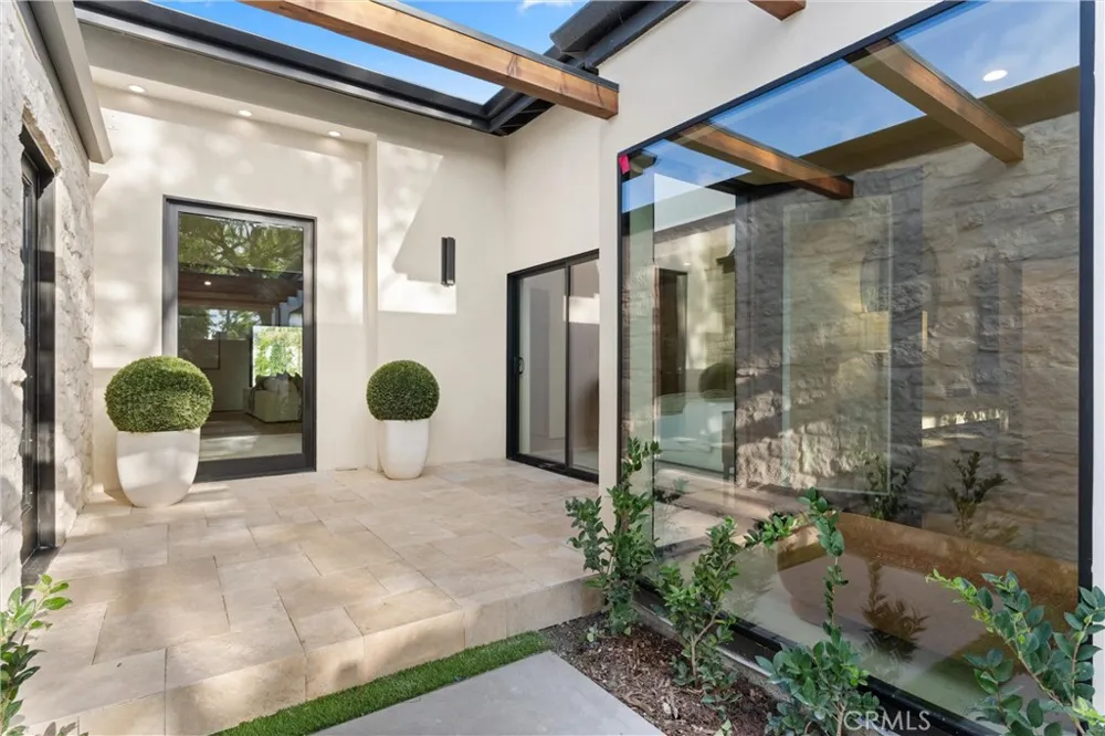 3080 Country Club Drive Costa Mesa, CA 92626