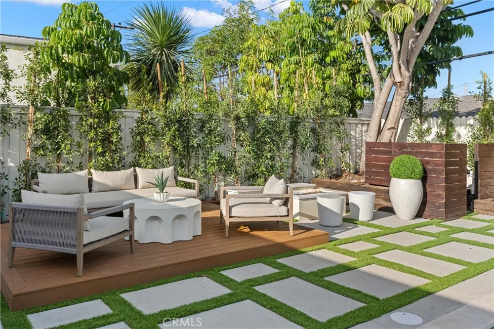 3080 Country Club Drive Costa Mesa, CA 92626