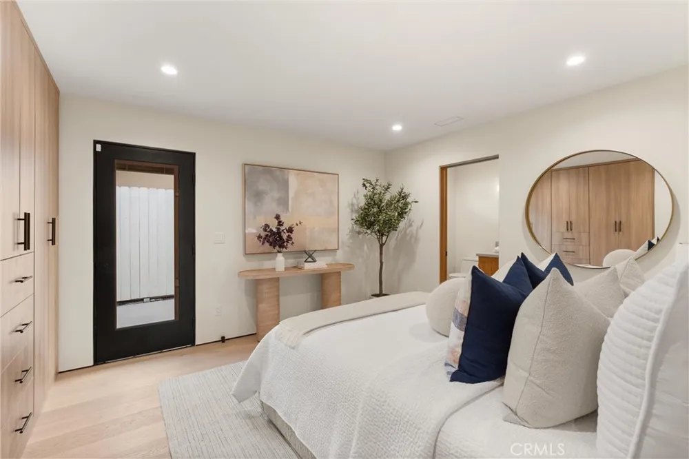 3080 Country Club Drive Costa Mesa, CA 92626