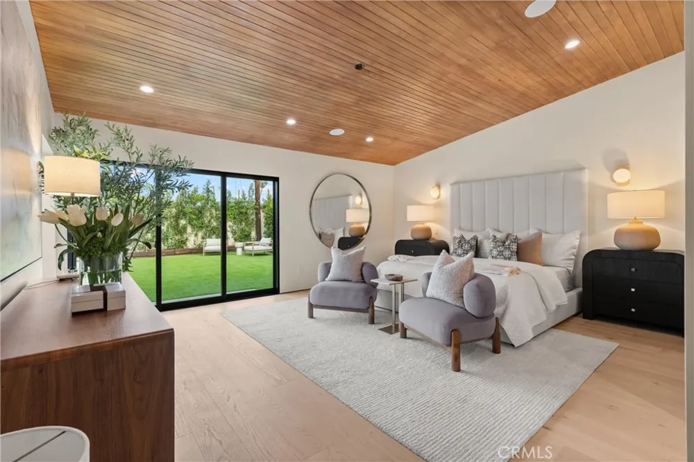 3080 Country Club Drive Costa Mesa, CA 92626