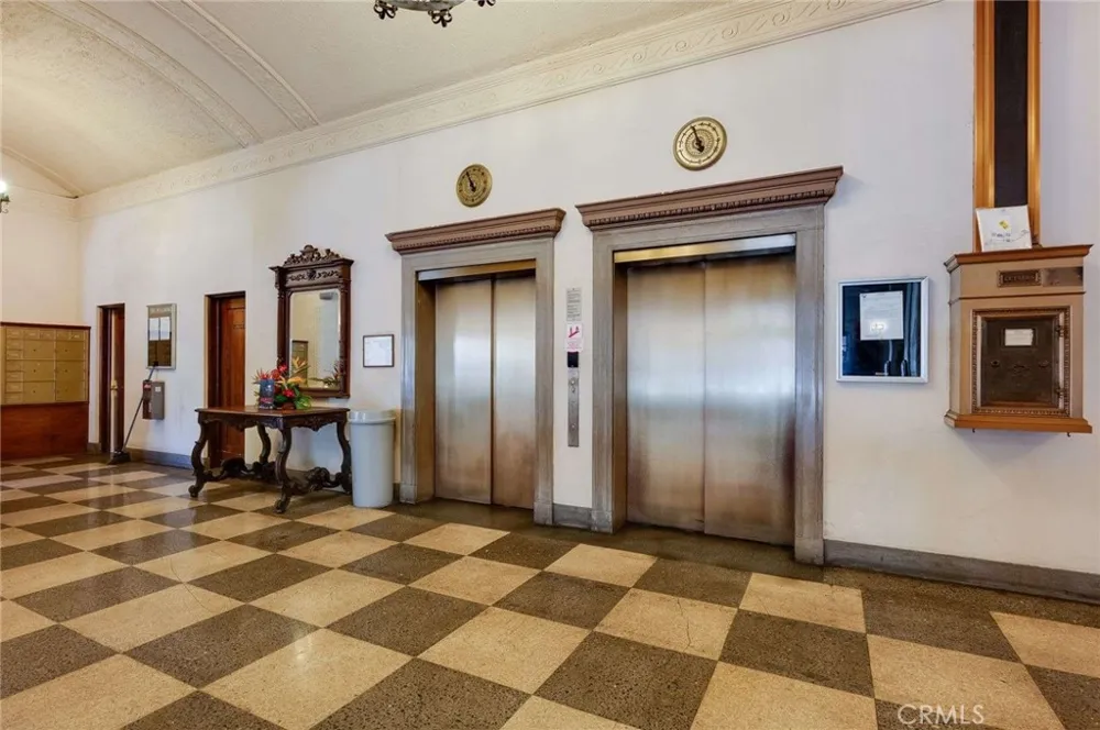 315 W 3rd #1011 Long Beach, CA 90802